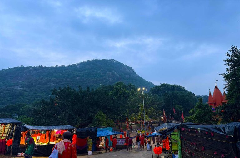 Lahoria-Temple---Sawan-Month